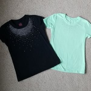 ❤4/$20 Two Faded Glory Green/Black Sparkly Shirts